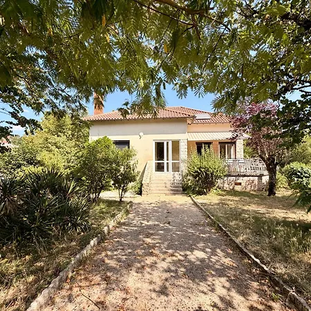 La Maison Des Tours Avec Vue Exceptionnelle بيت للعطل *