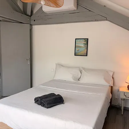 La Maison Des Tours Avec Vue Exceptionnelle بيت للعطل Saint-Laurent-les-Tours